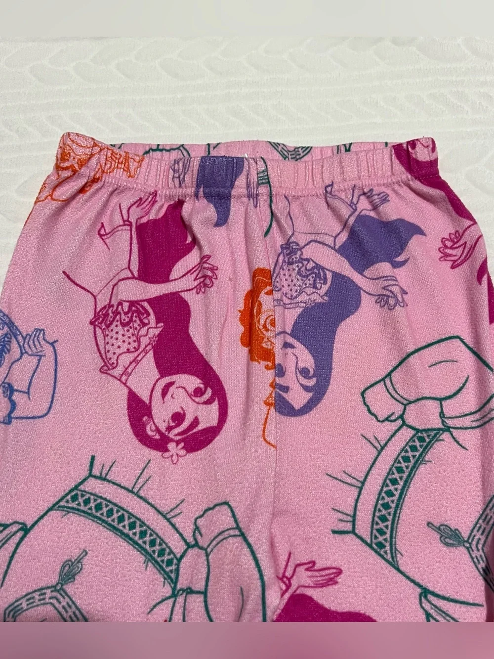 💗 Disney - Encantó Pink Girls' Character Long-Sleeve Pajama Set‎